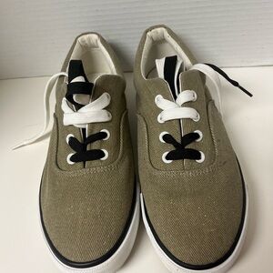 André Casual Olive Green Canvas Sneakers academia preppy recreation outdoors sz9